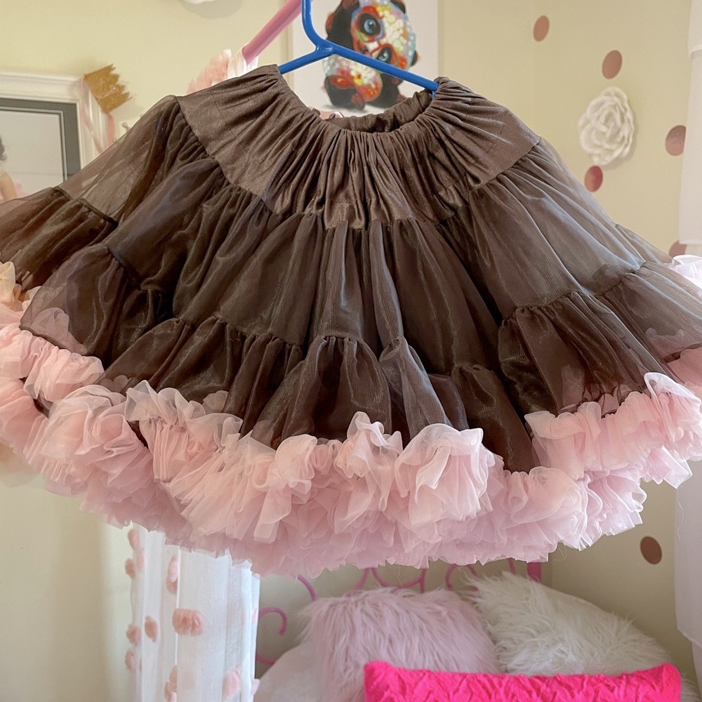 Little girls pink and brown size 2 extra layered tutu